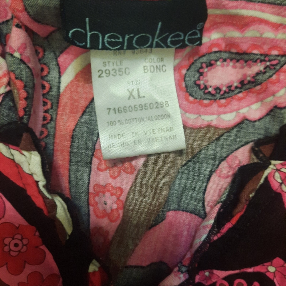 Pink scrub top - Picture 6 of 8
